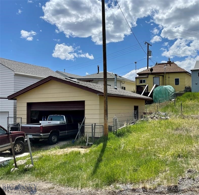 738 N Montana Street