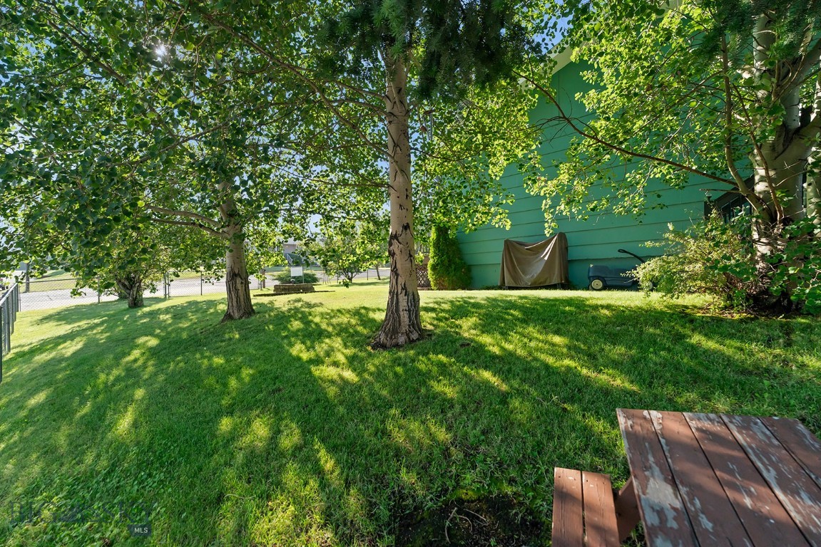 2009 Hancock Avenue