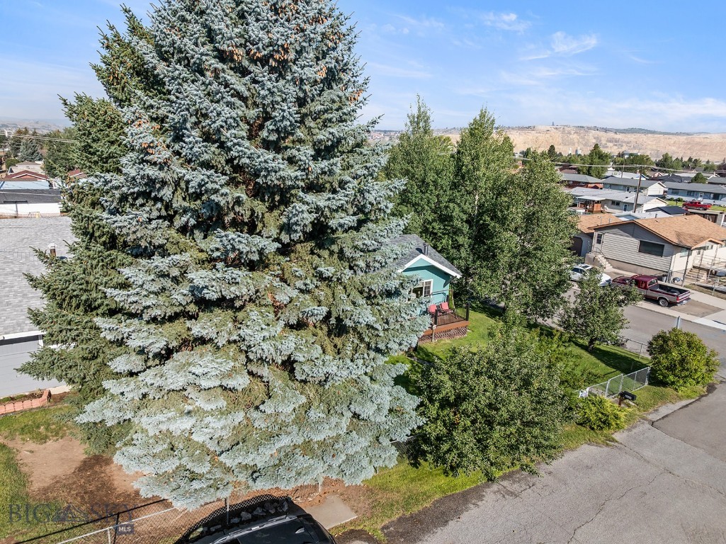 2009 Hancock Avenue