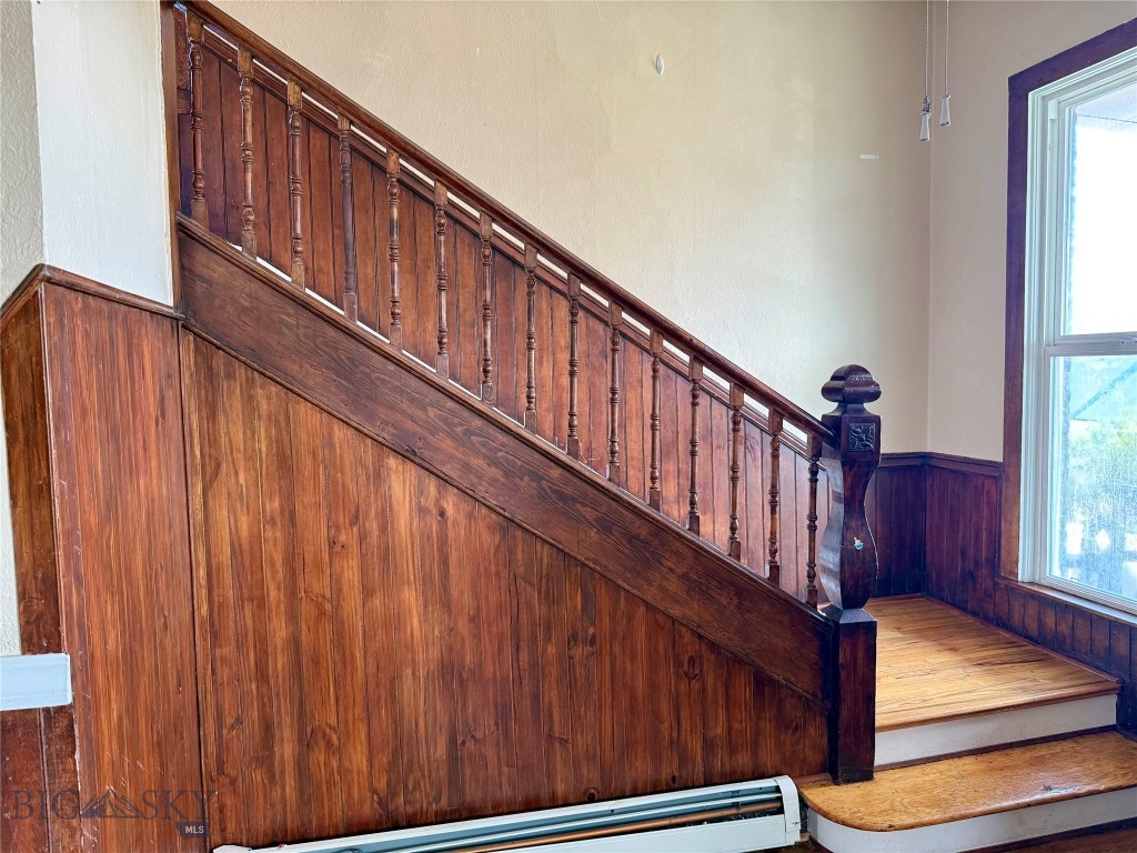 309 W Granite Street