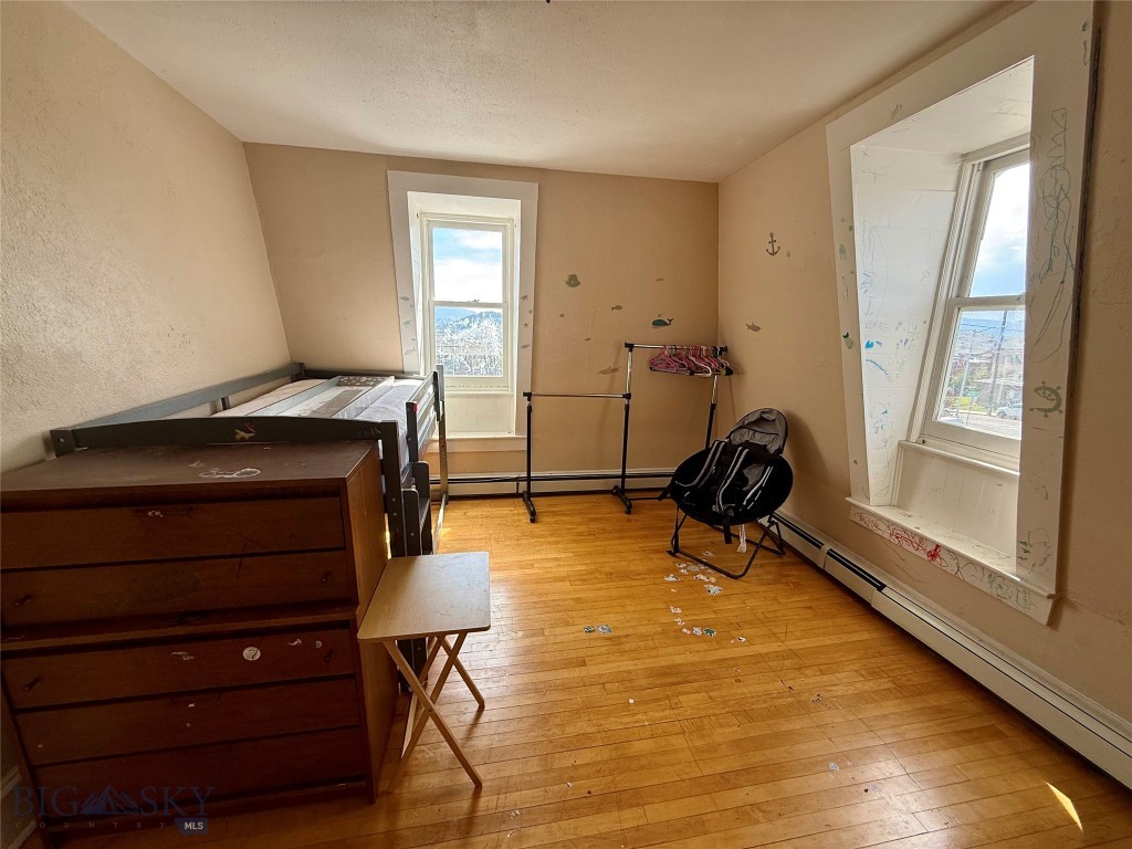 309 W Granite Street