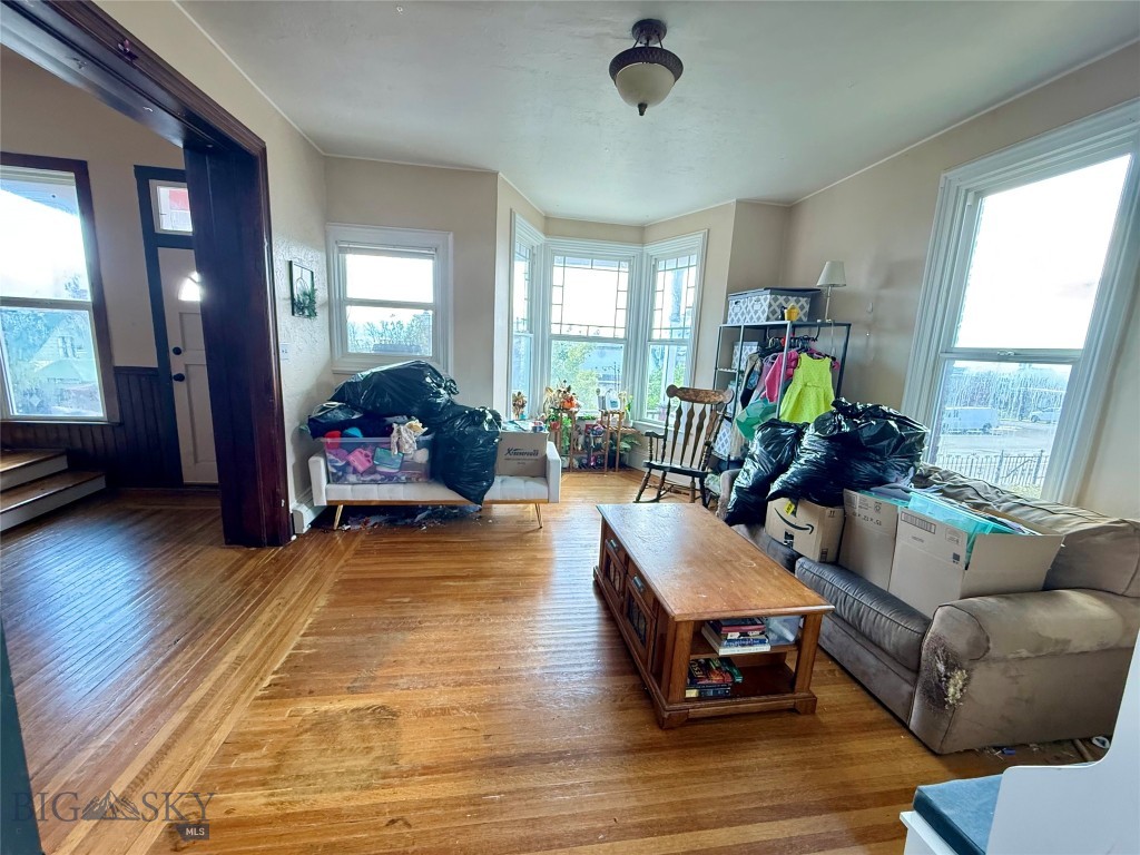 309 W Granite Street