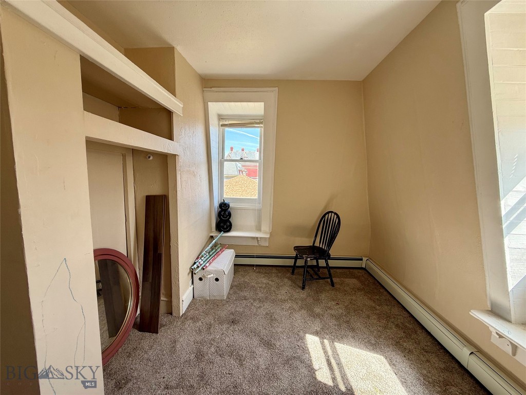 309 W Granite Street
