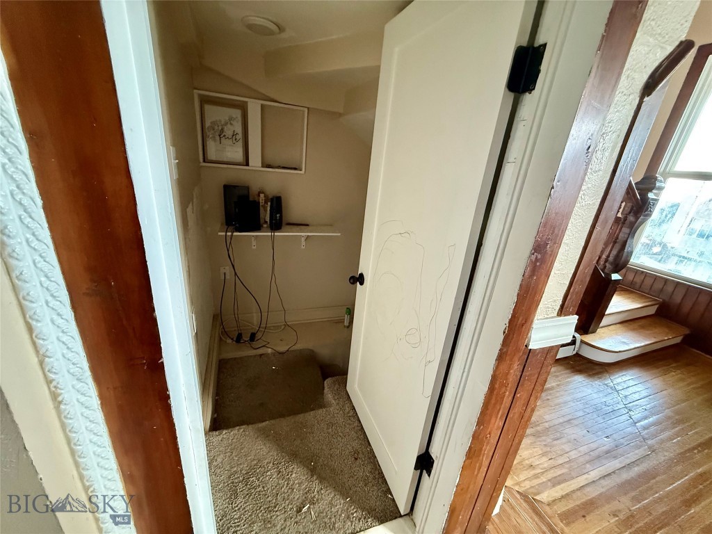 309 W Granite Street