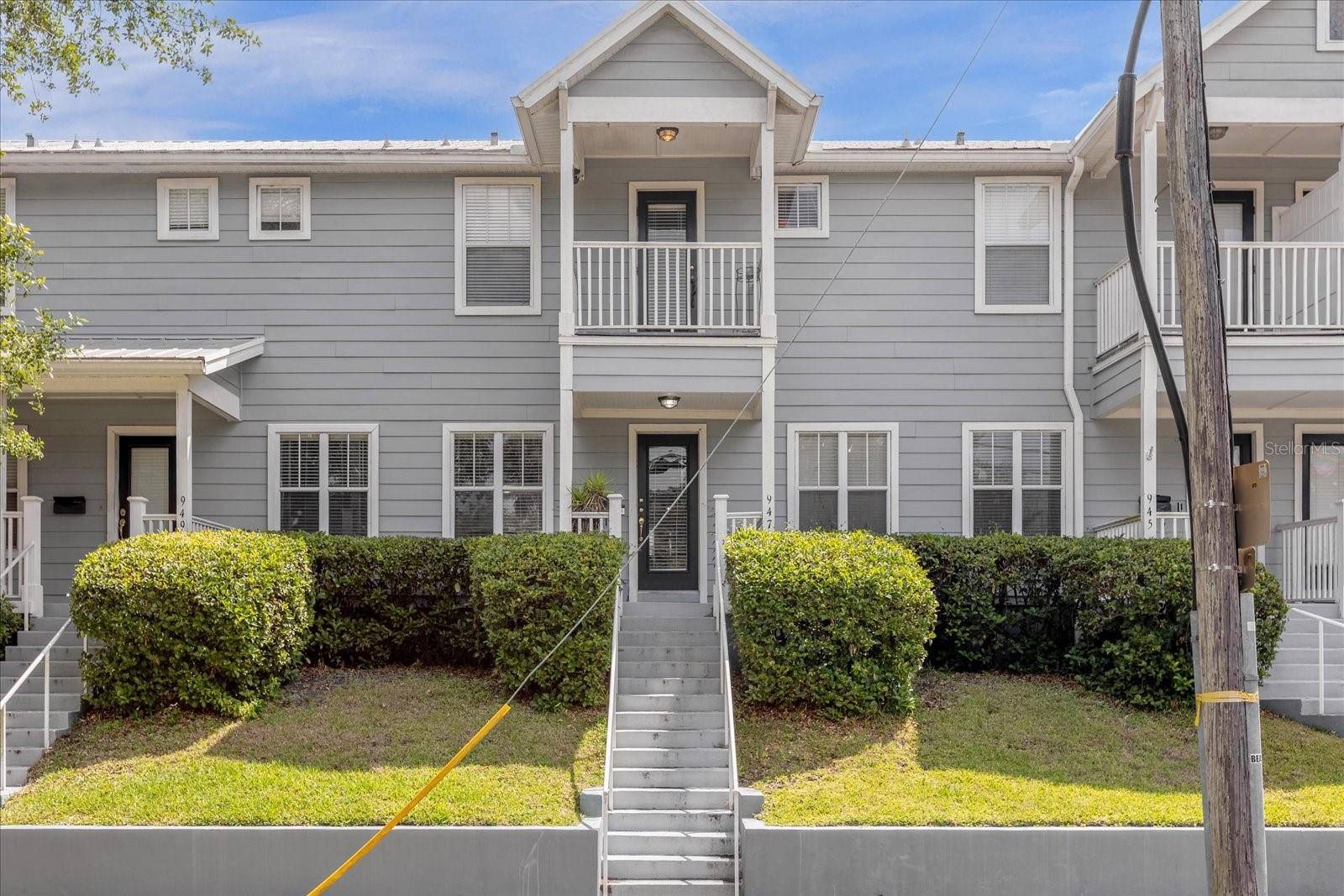 947 N FERN CREEK AVE #2