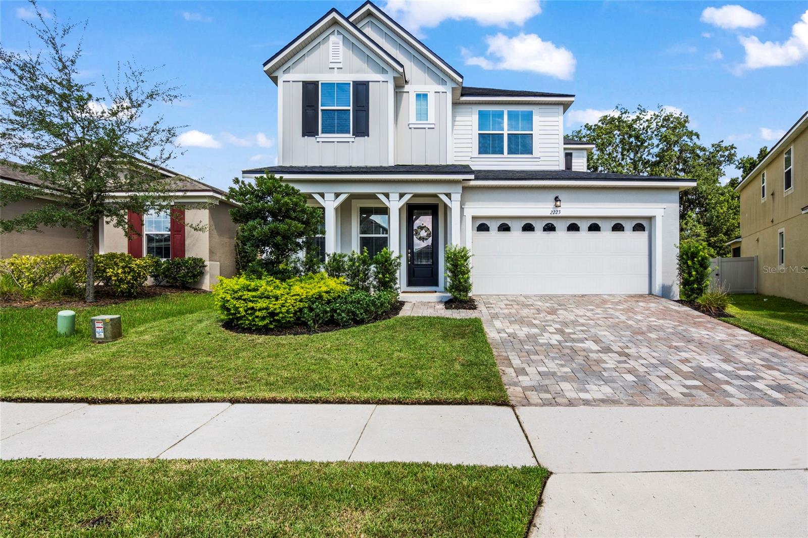 2223 FARNHAM DR