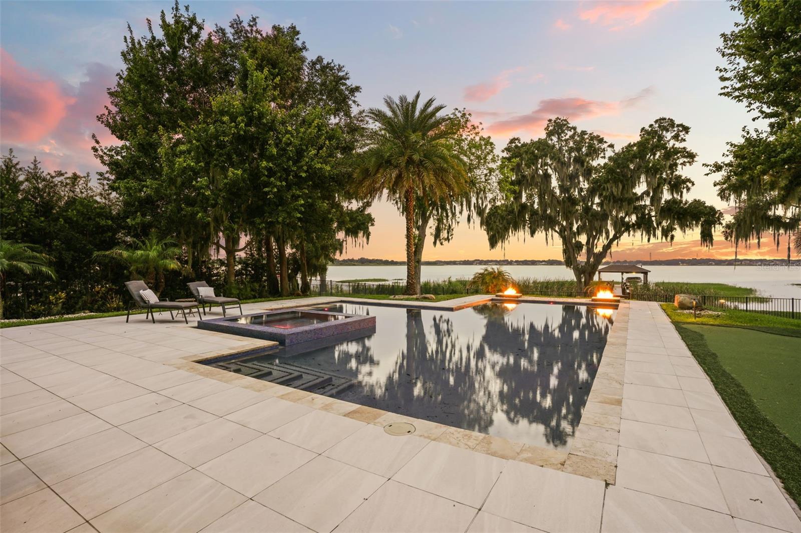 16038 JOHNS LAKE OVERLOOK DR