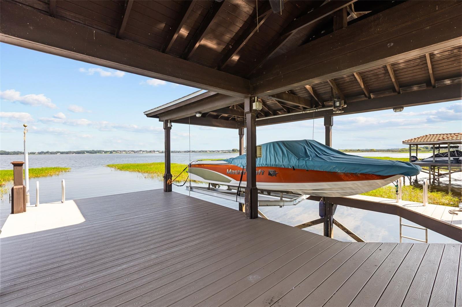 16038 JOHNS LAKE OVERLOOK DR