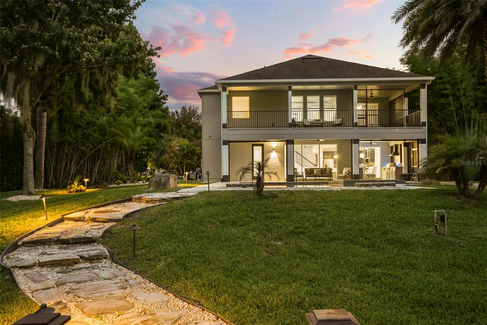 16038 JOHNS LAKE OVERLOOK DR