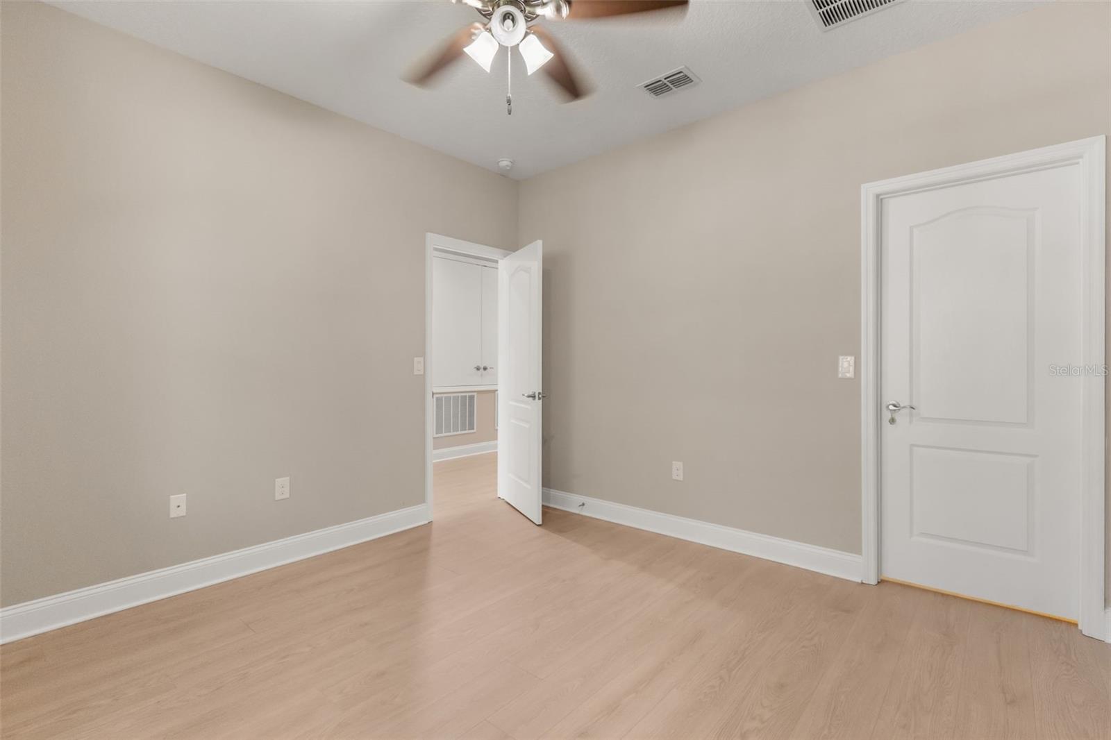 16038 JOHNS LAKE OVERLOOK DR