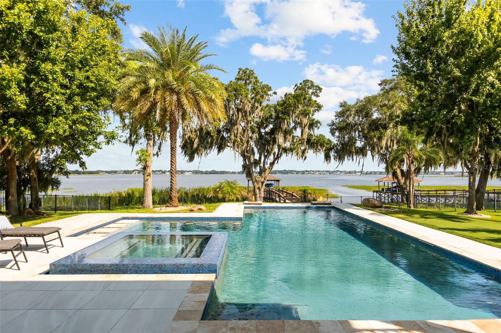 16038 JOHNS LAKE OVERLOOK DR