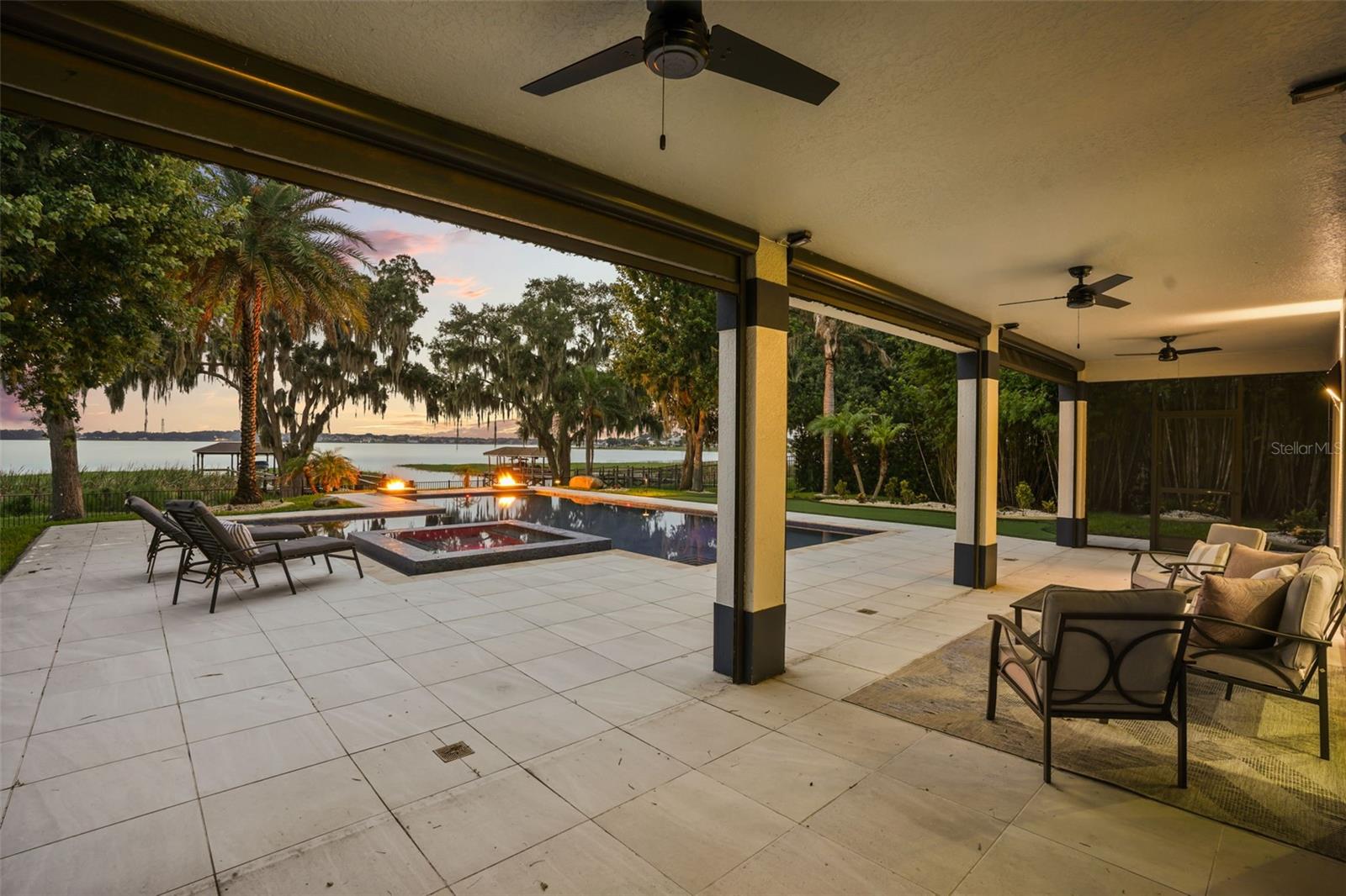 16038 JOHNS LAKE OVERLOOK DR