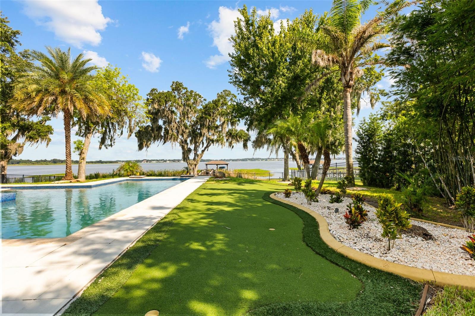 16038 JOHNS LAKE OVERLOOK DR