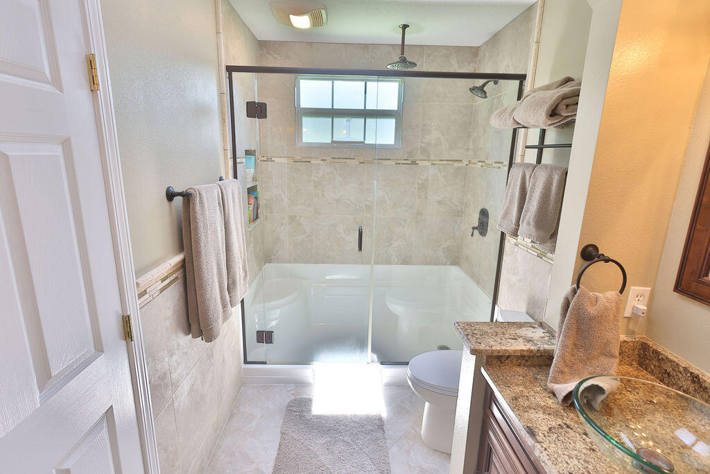 124 Long Pointe Drive