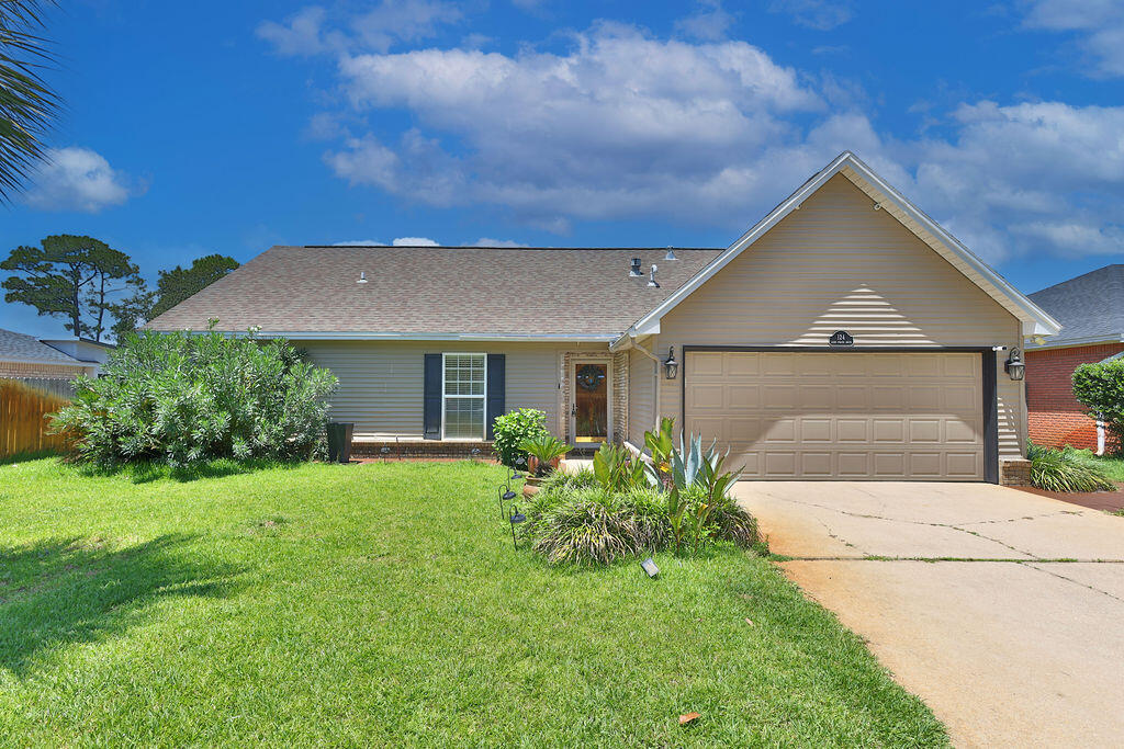 124 Long Pointe Drive