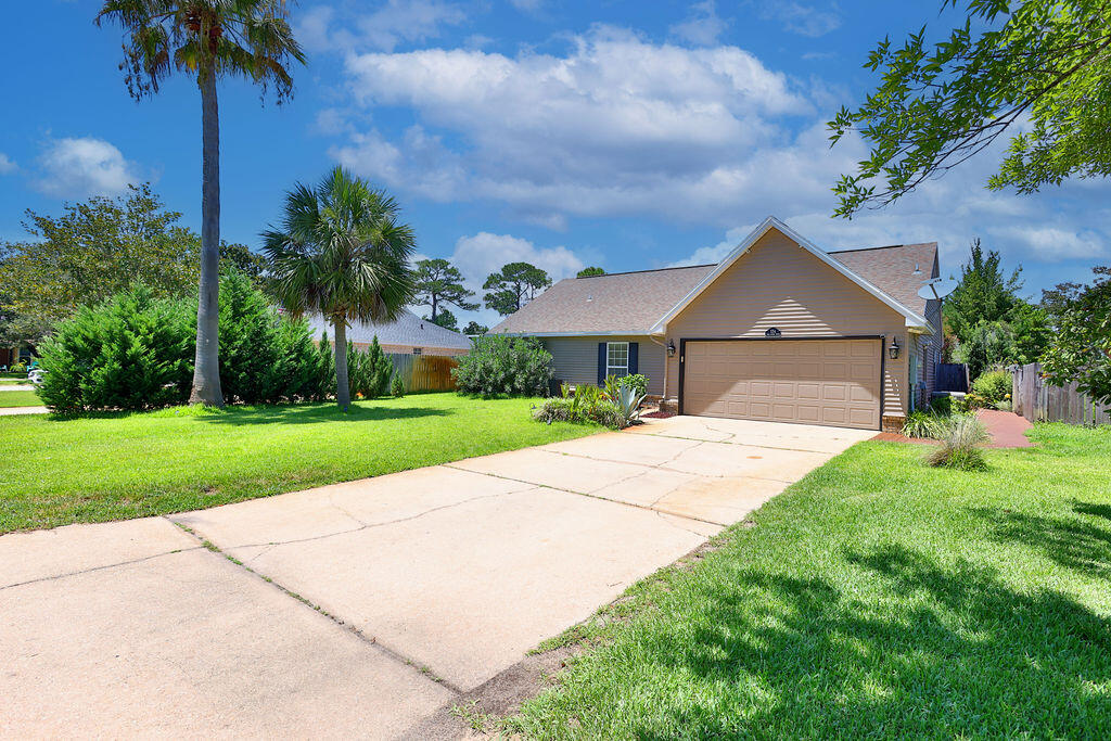 124 Long Pointe Drive