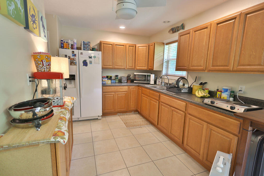 124 Long Pointe Drive