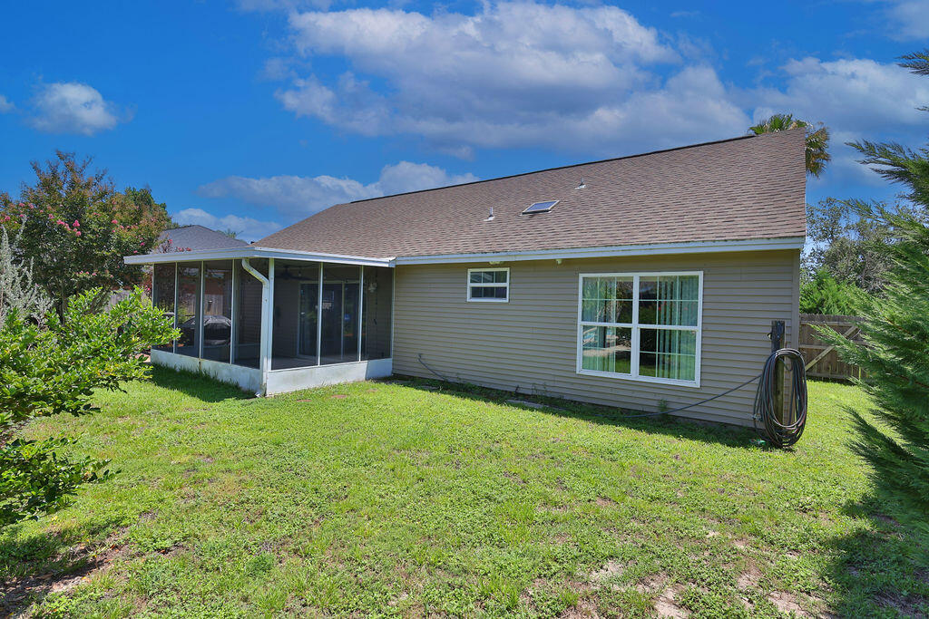 124 Long Pointe Drive