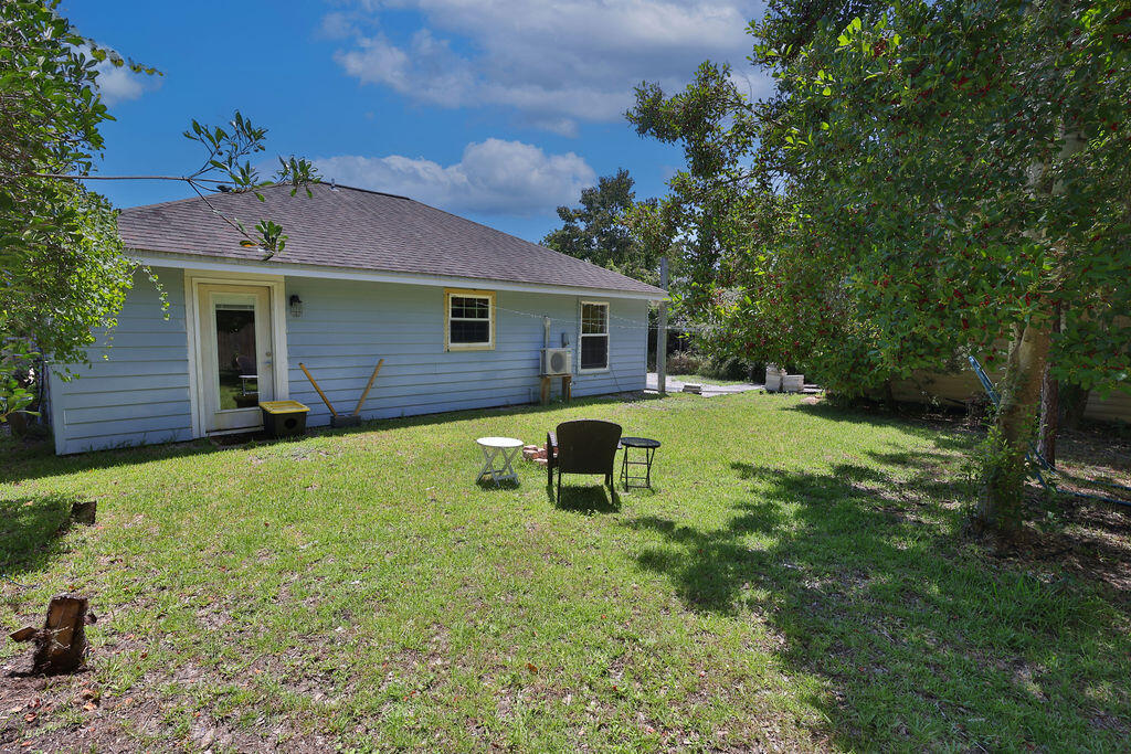 124 Long Pointe Drive