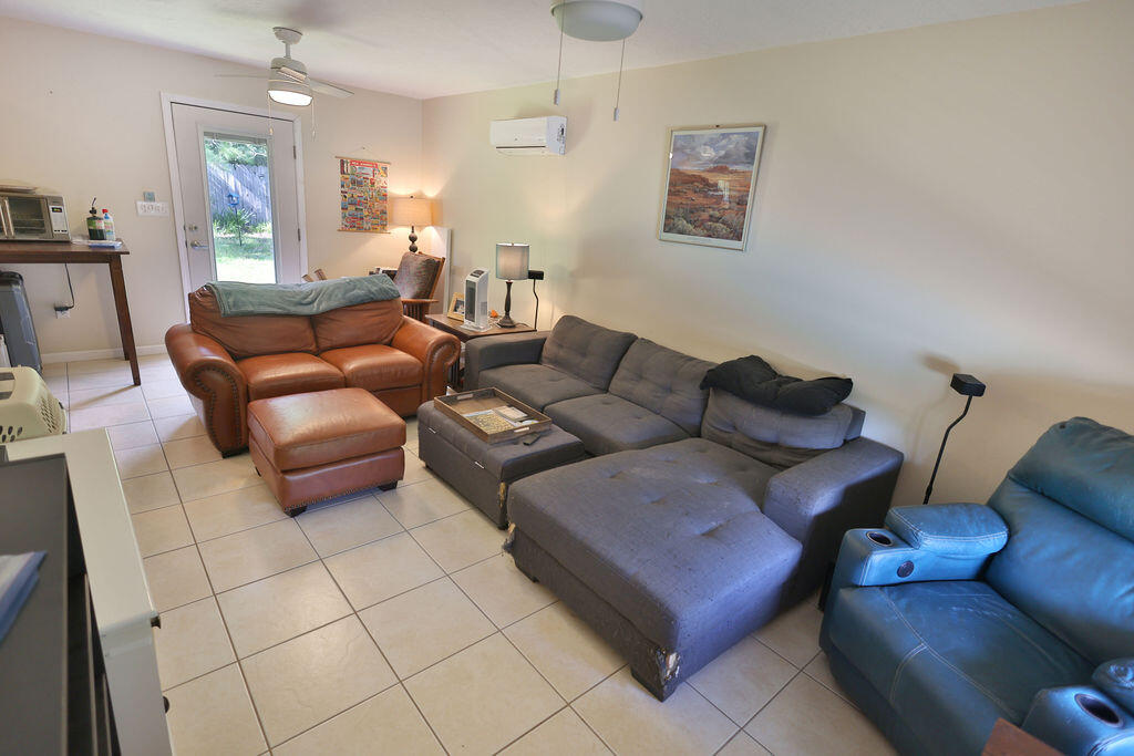124 Long Pointe Drive