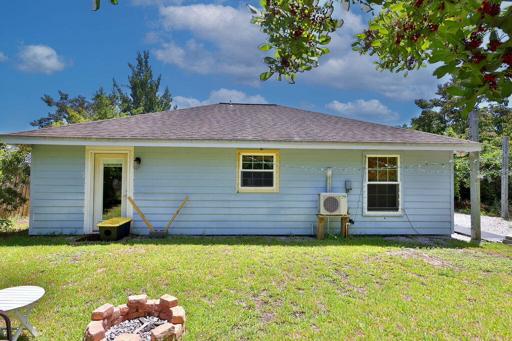 124 Long Pointe Drive