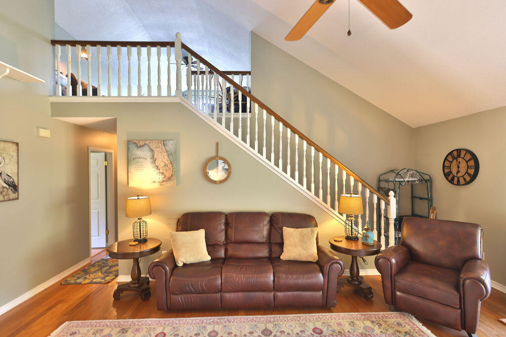 124 Long Pointe Drive