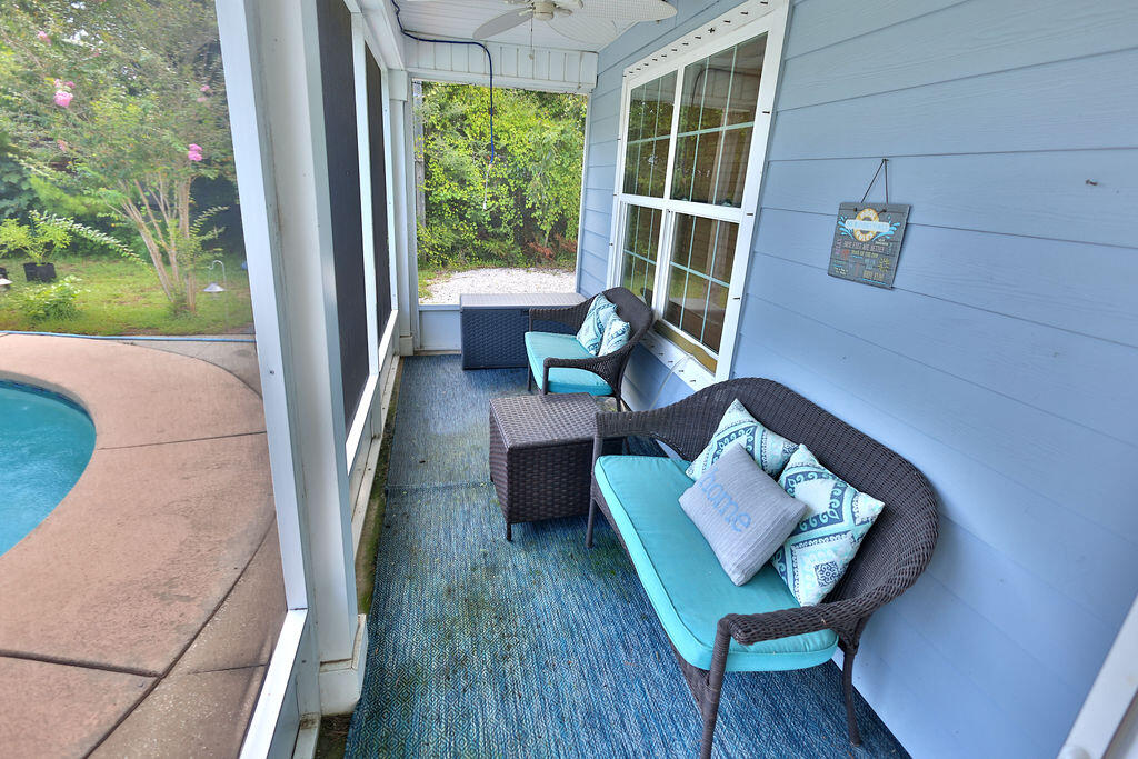124 Long Pointe Drive
