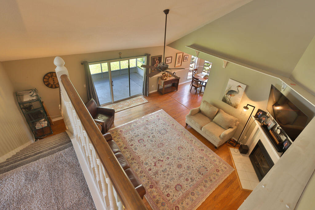 124 Long Pointe Drive