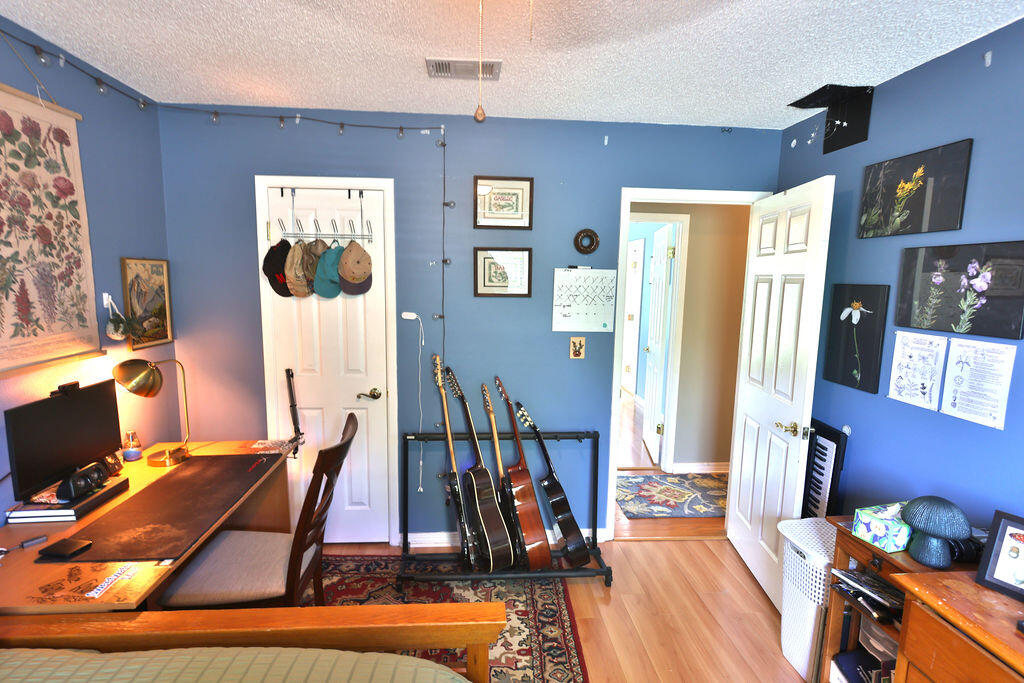 124 Long Pointe Drive