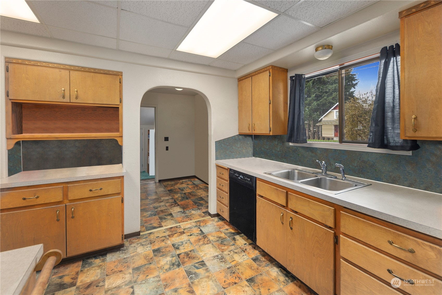116 W Pear