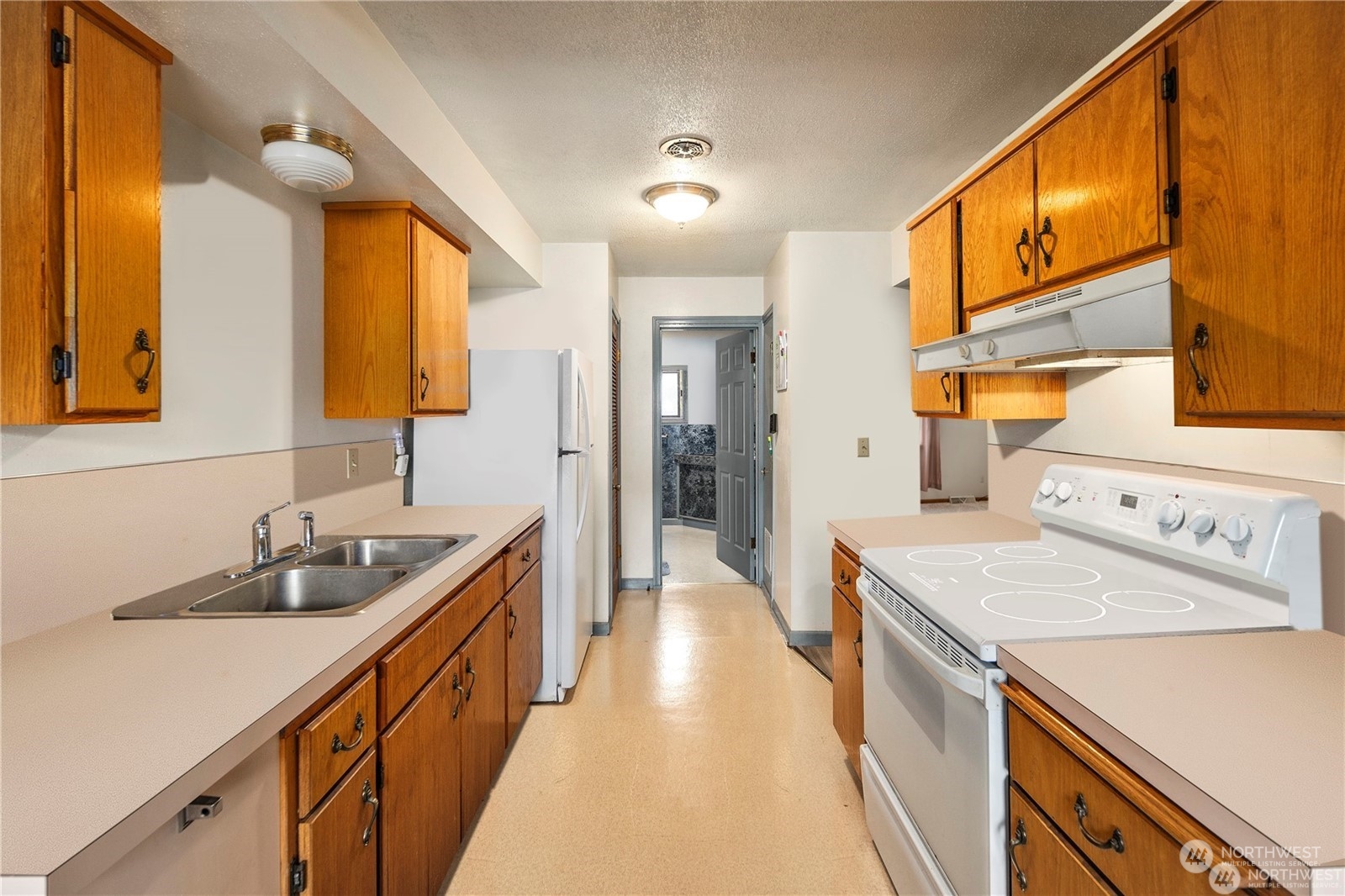 116 W Pear