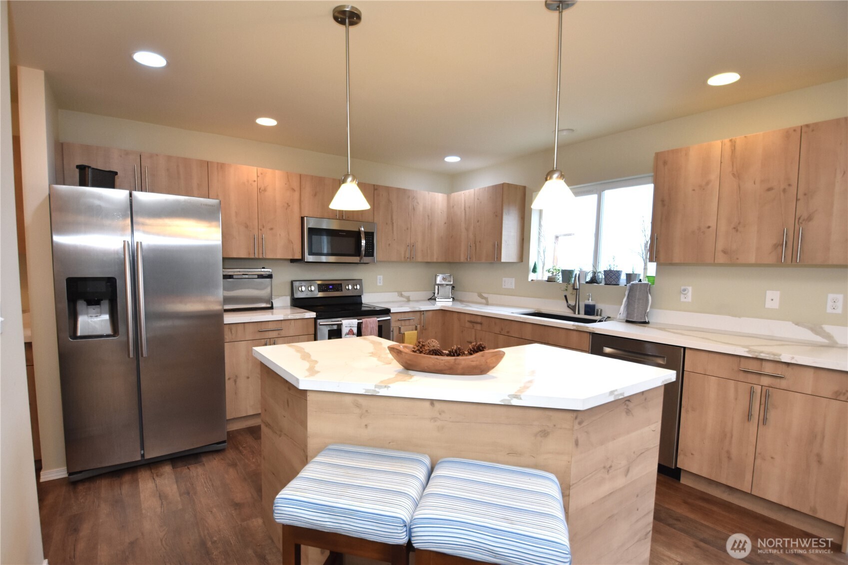 722 Panorama Ridge