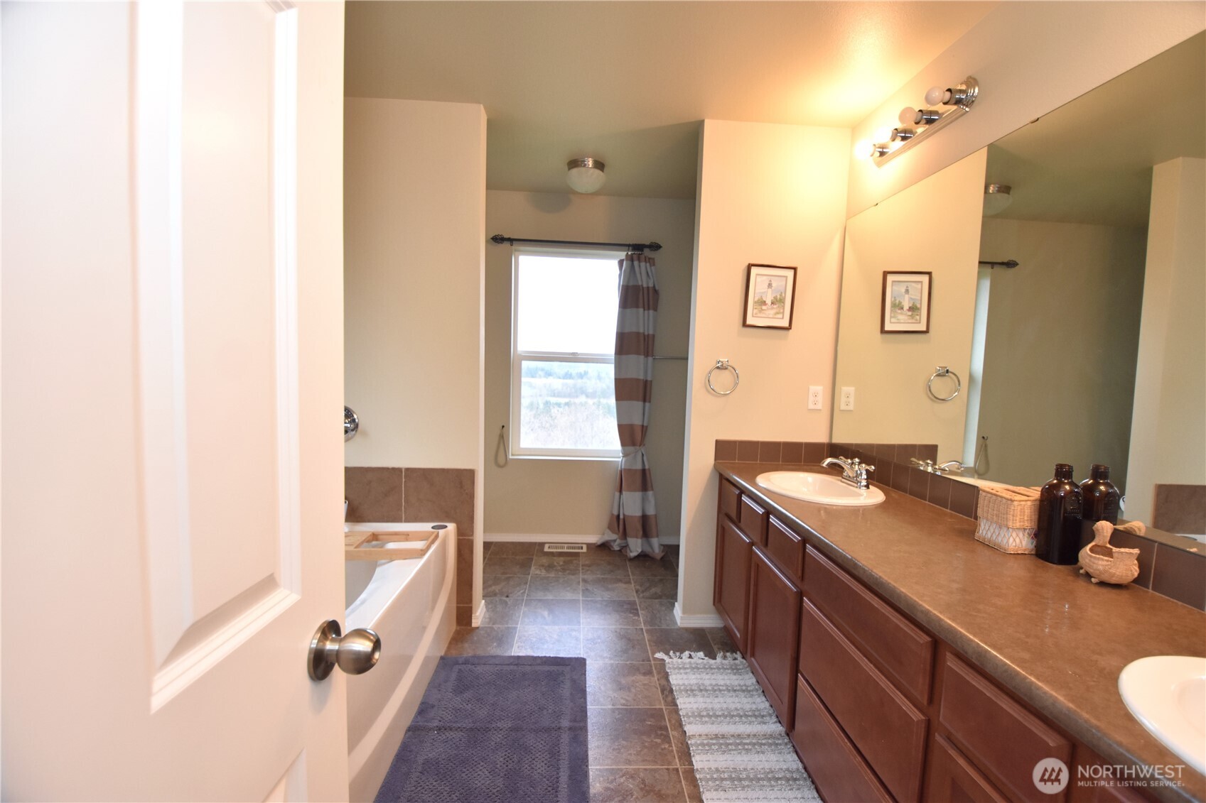 722 Panorama Ridge