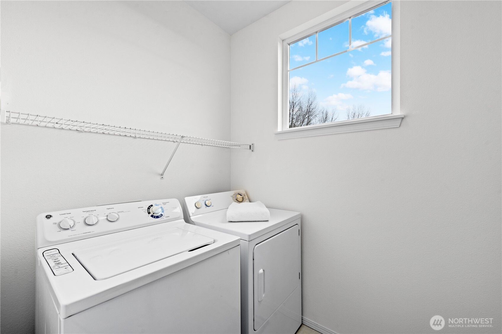 562 S 51st Court
