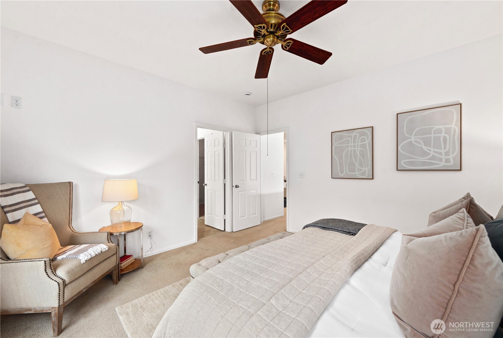 562 S 51st Court