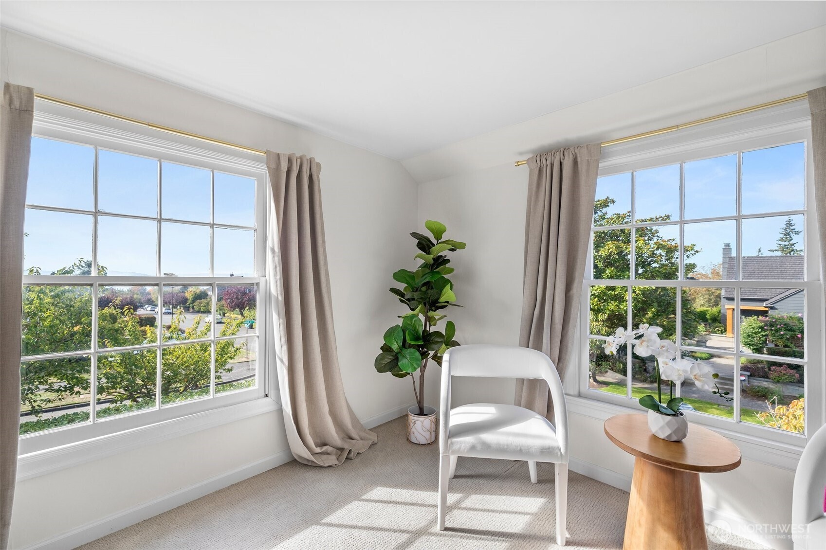 2926 W Blaine Street