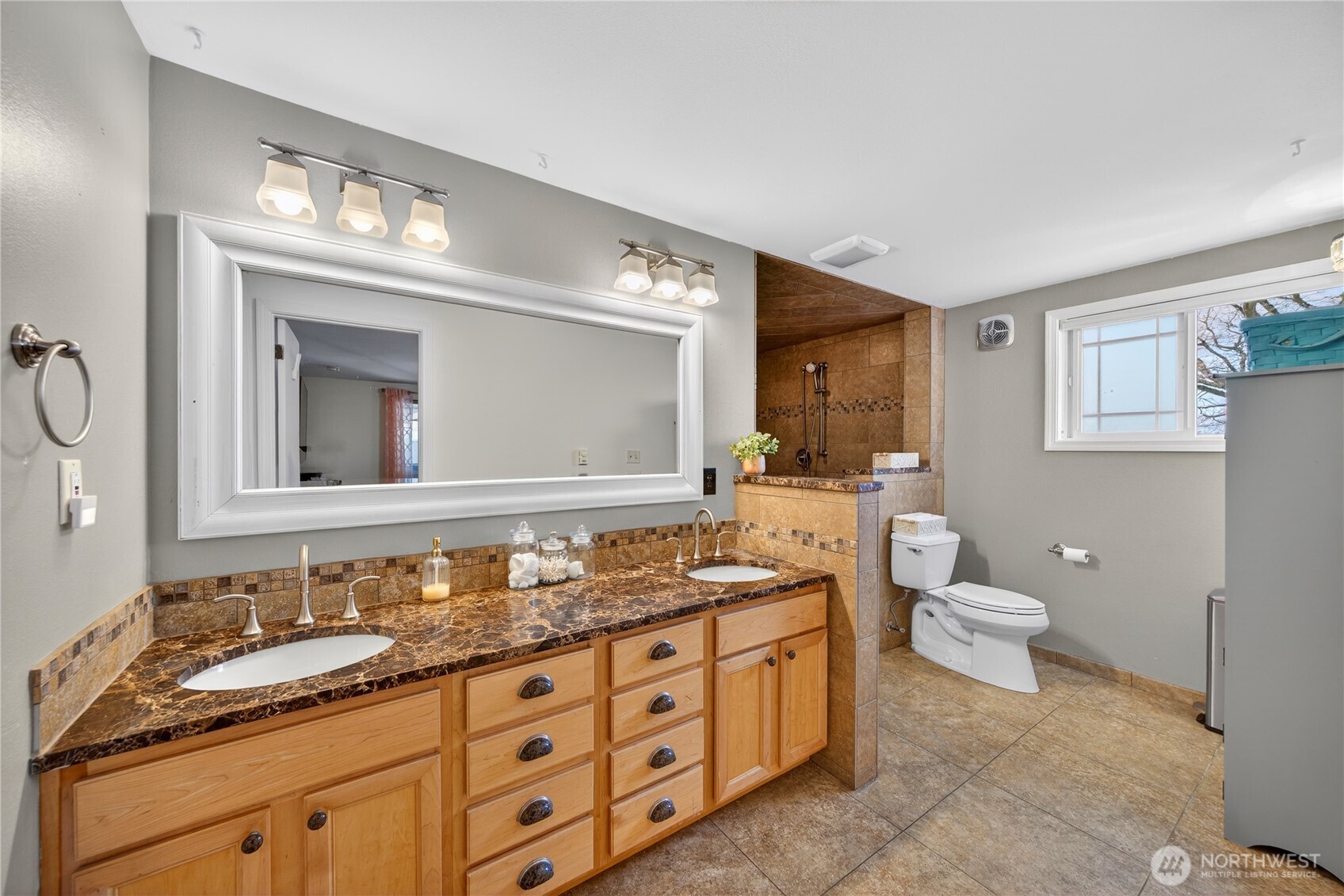 14612 Avon Allen Rd
