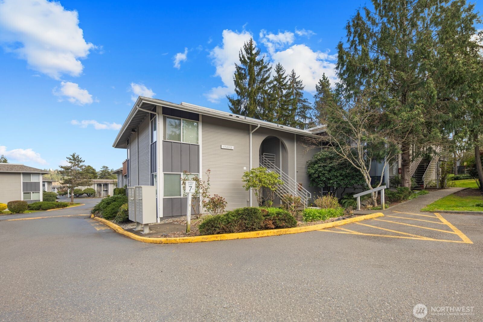 17203 NE 45th Street Unit: 46