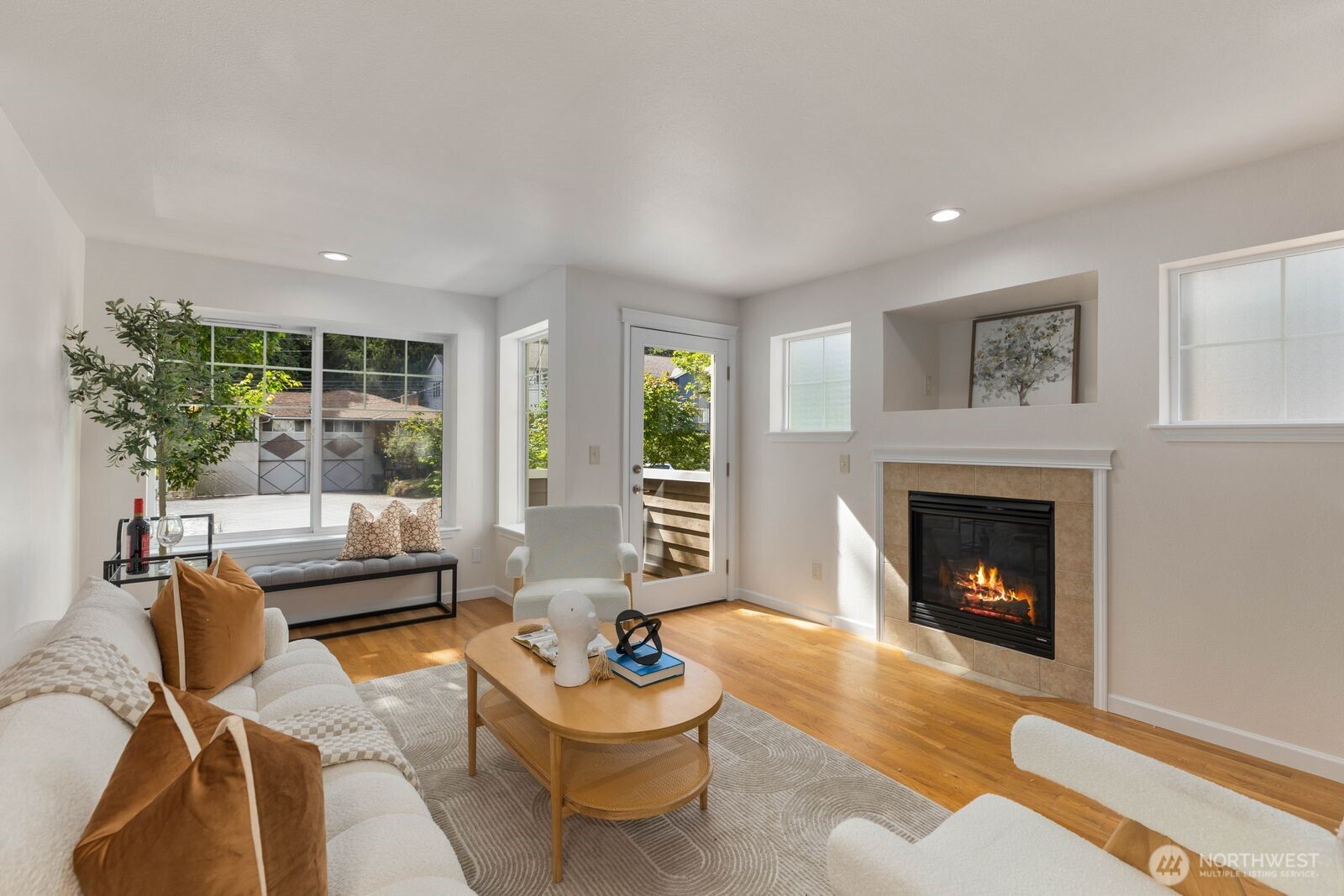 13810 Greenwood Avenue N Unit: D