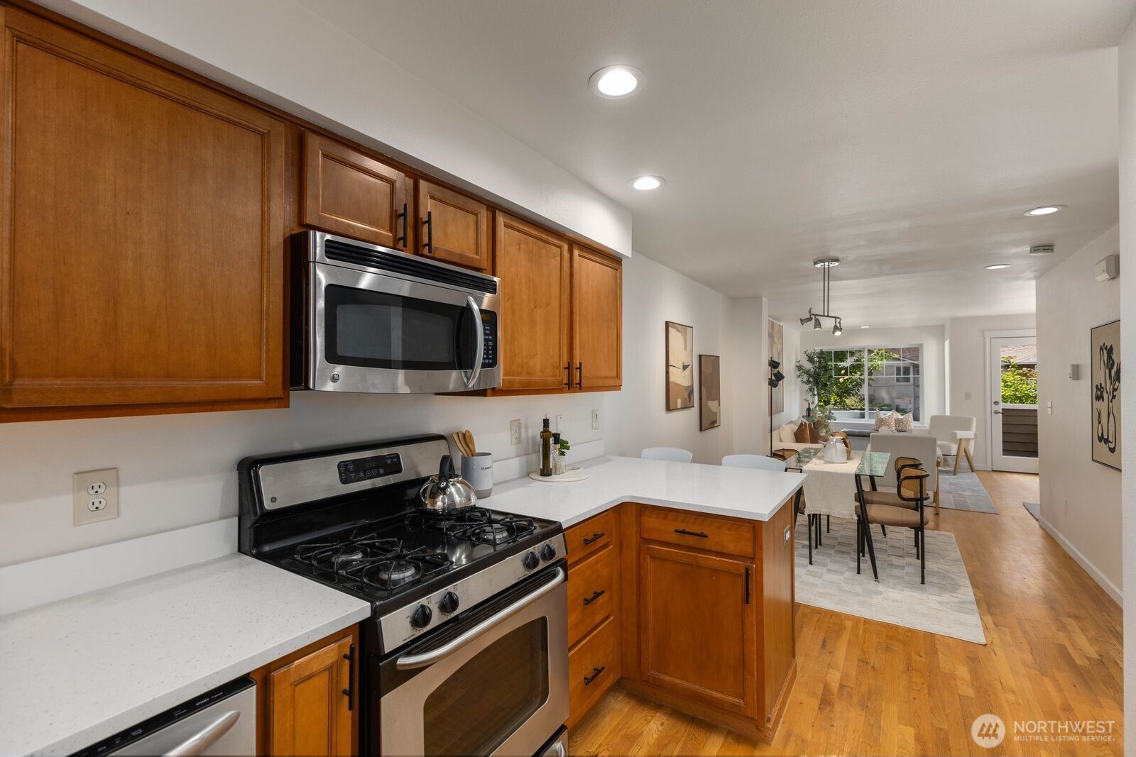 13810 Greenwood Avenue N Unit: D