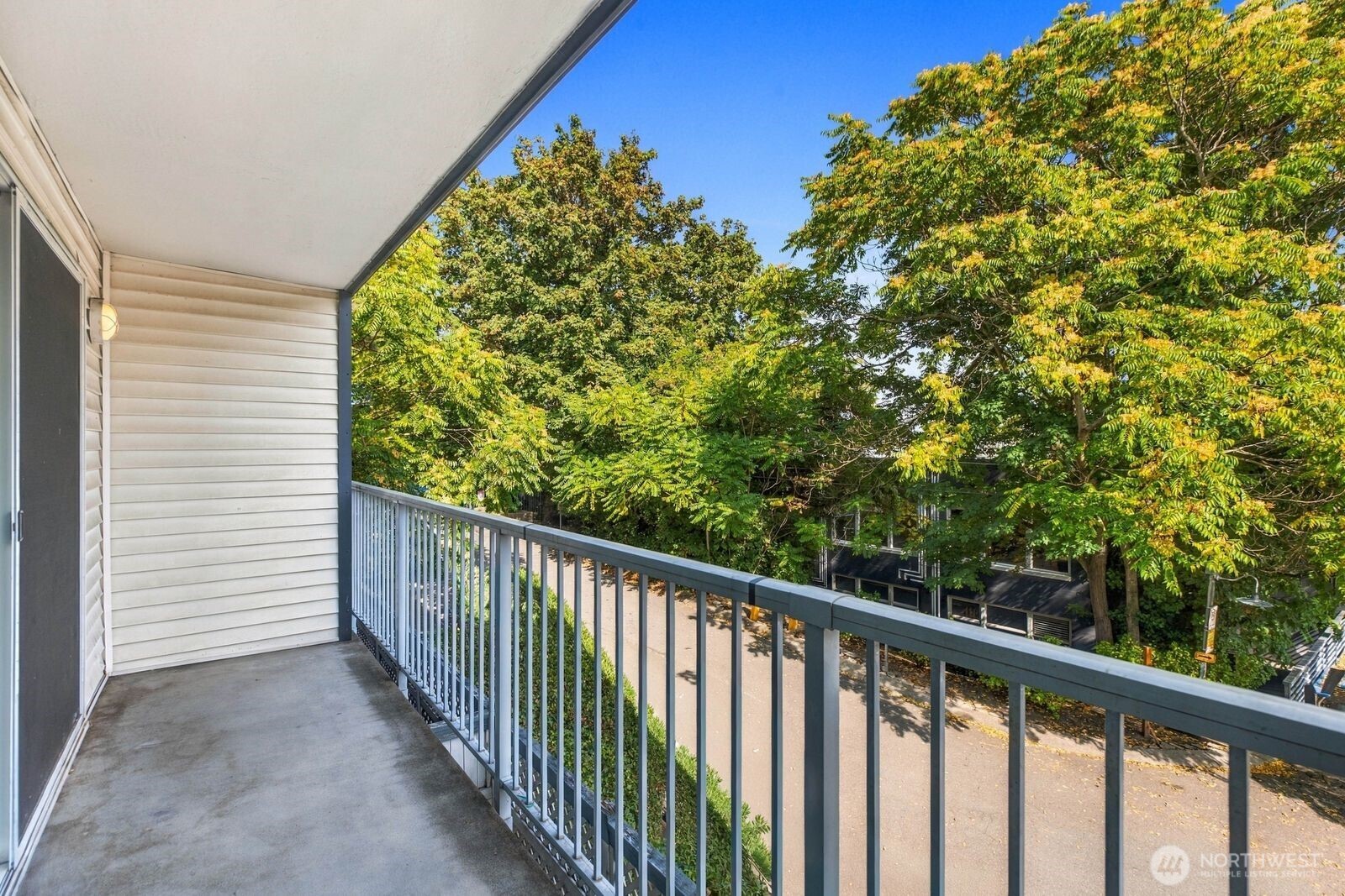 762 Hayes Street Unit: 23