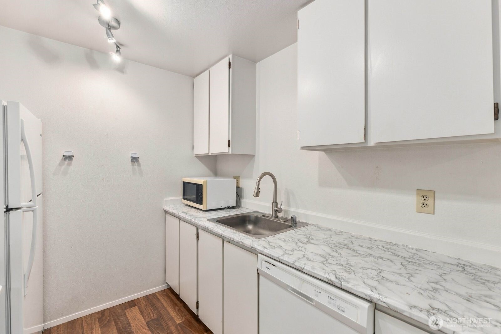 762 Hayes Street Unit: 23