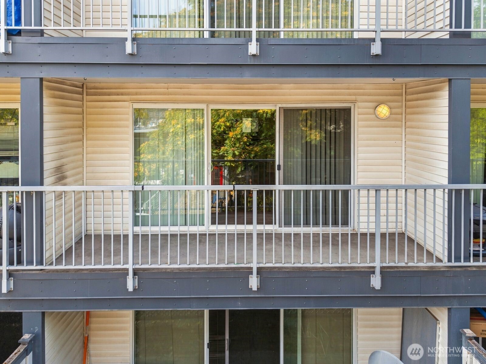 762 Hayes Street Unit: 23