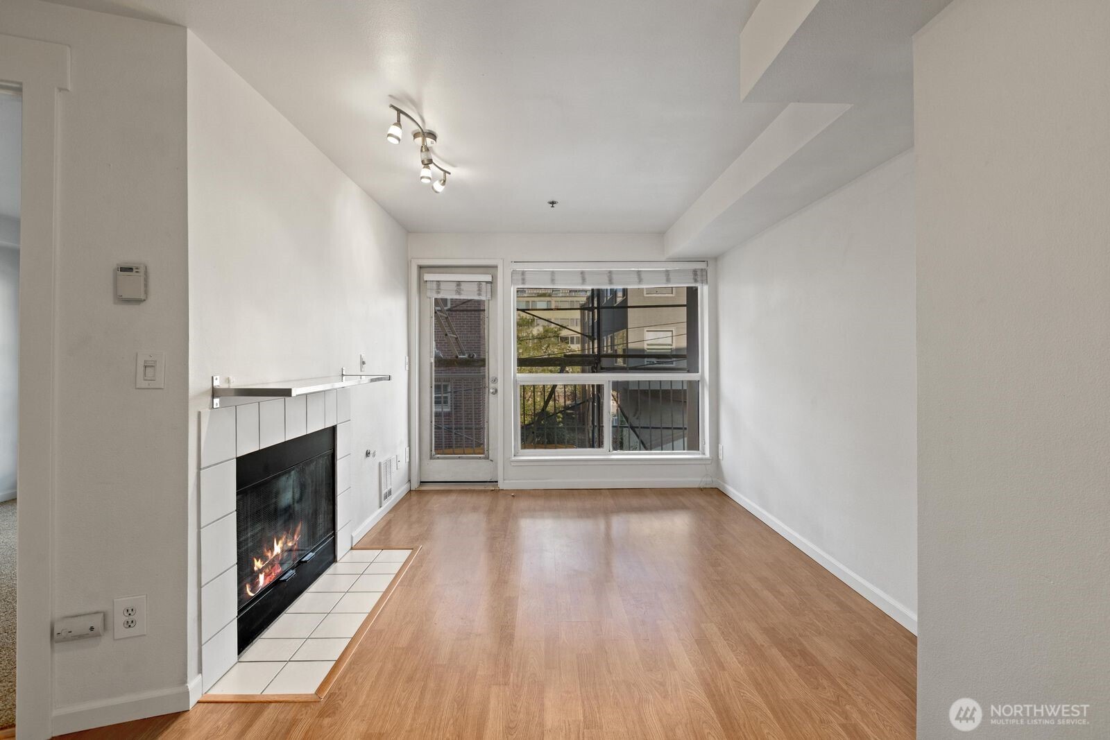 530 Melrose Avenue E Unit: 507