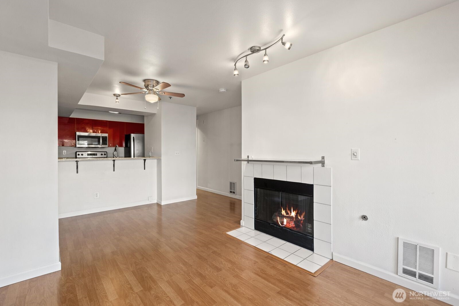 530 Melrose Avenue E Unit: 507