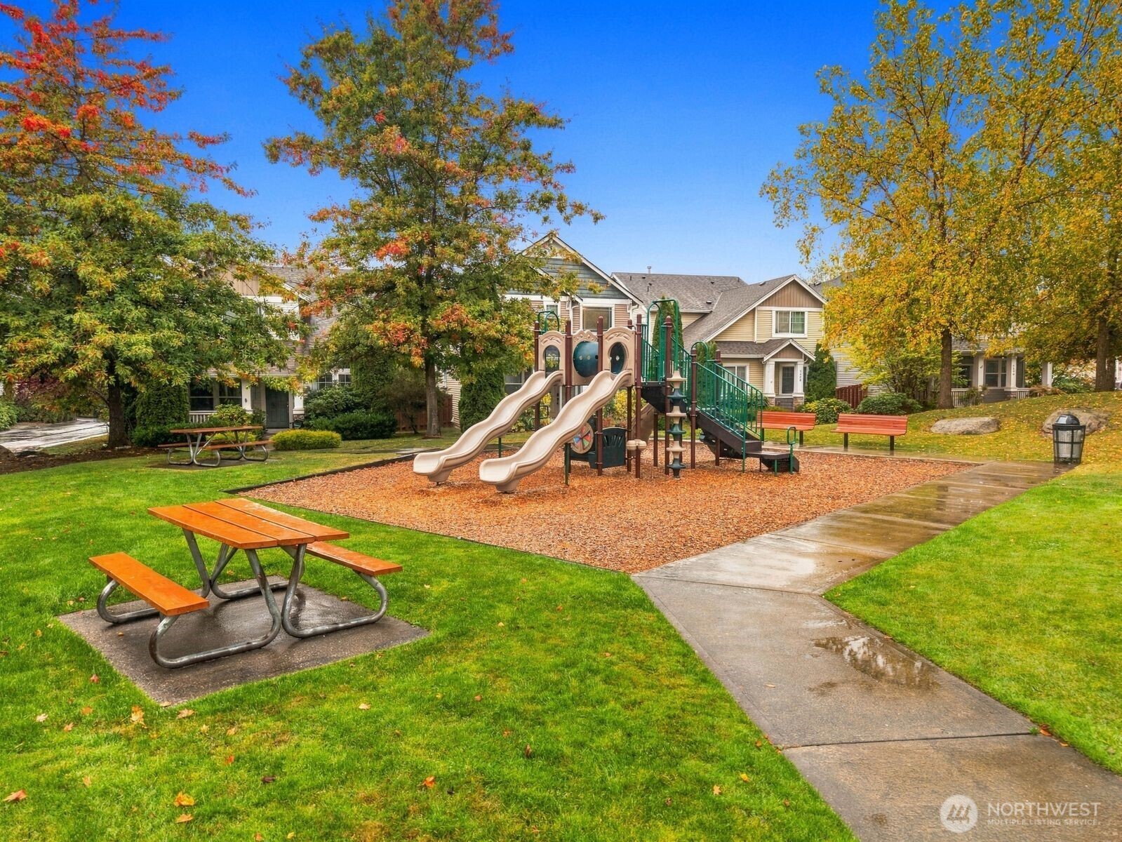 2529 88th Drive NE