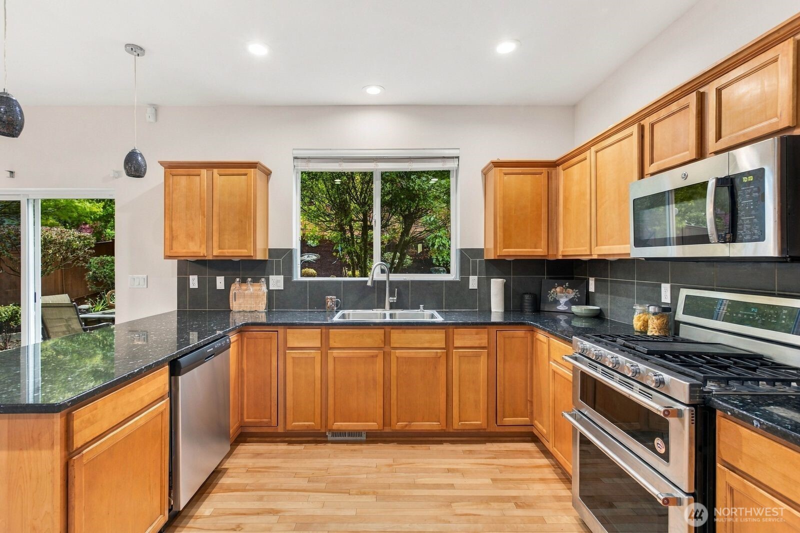 2529 88th Drive NE