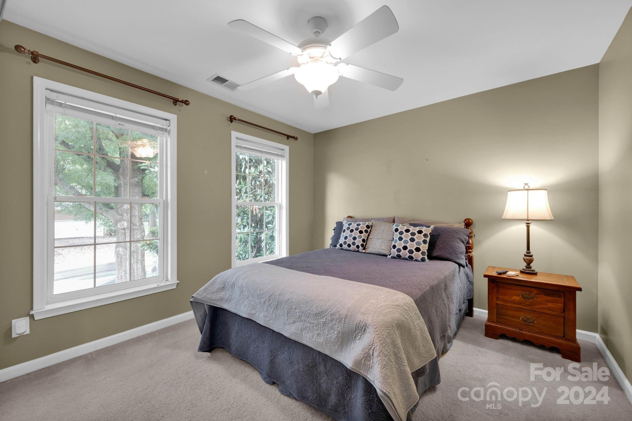 15805 Kinlocke Drive