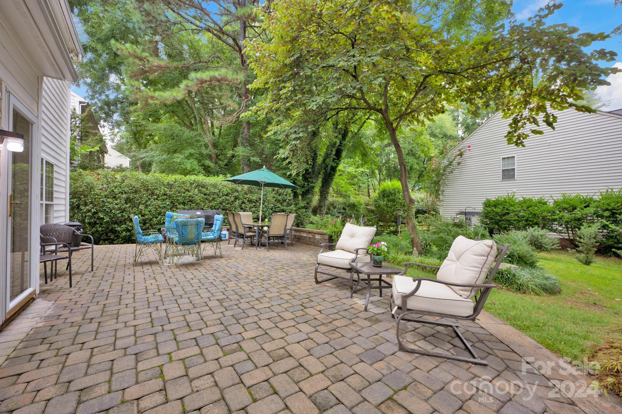 15805 Kinlocke Drive