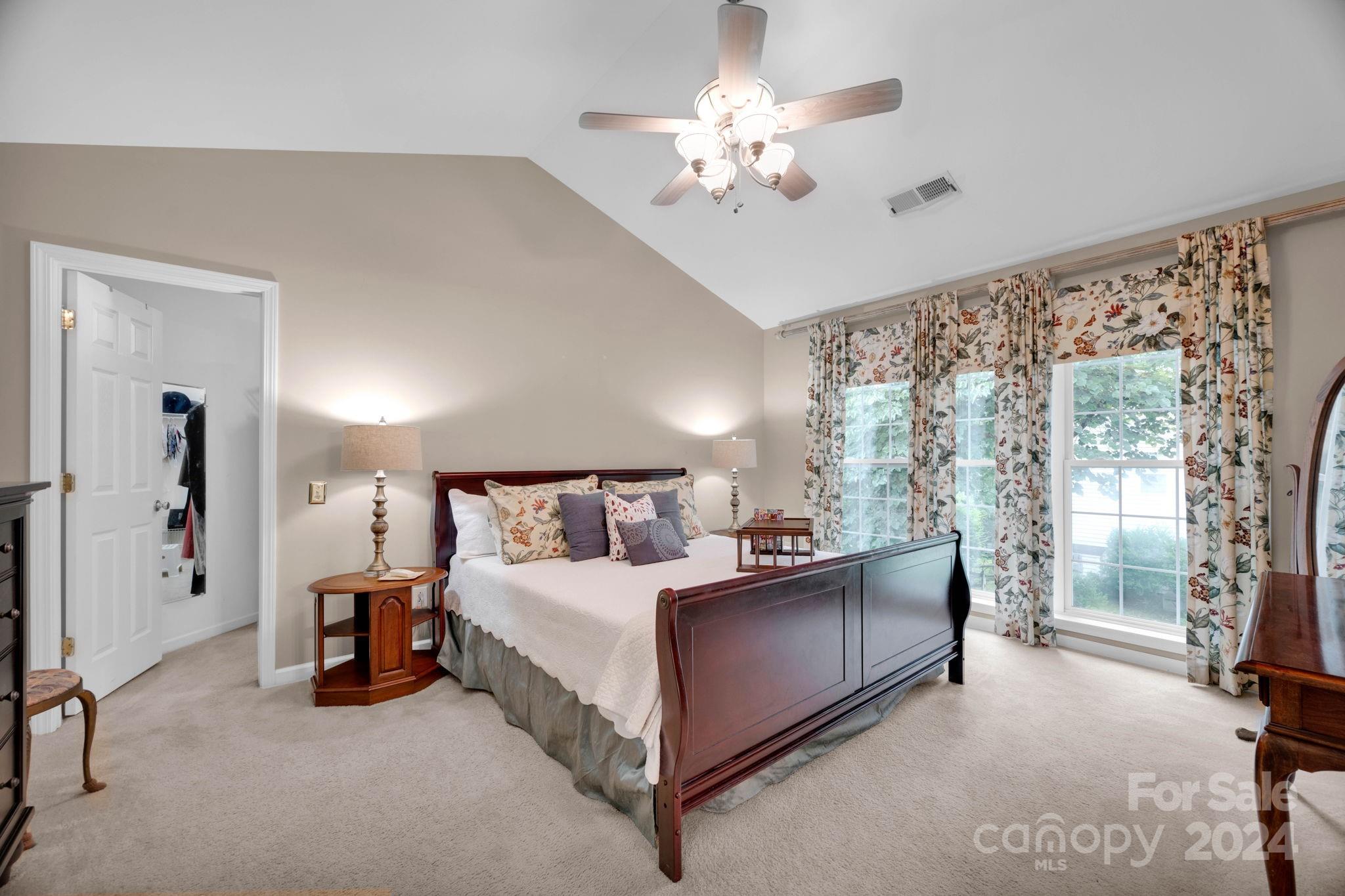 15805 Kinlocke Drive
